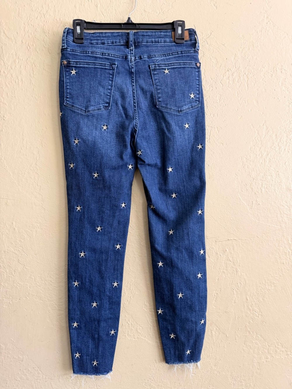 Judy Blue Blue Skinny Jeans with Star Embroidery - Picture 4 of 6